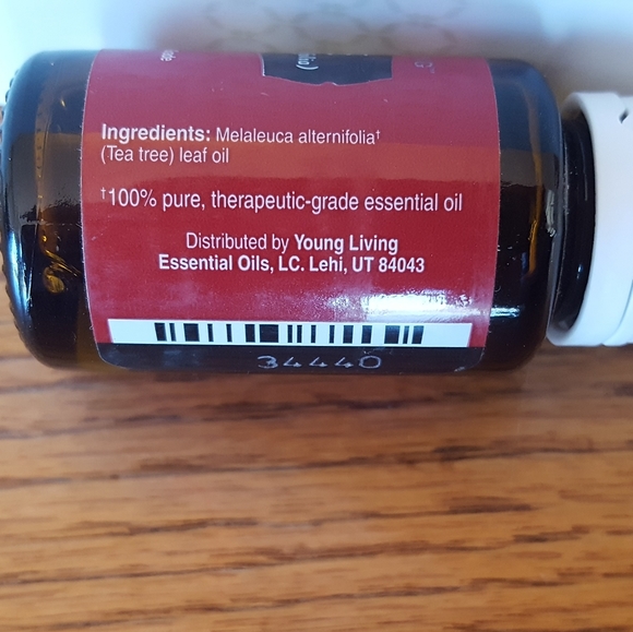Young Living Tea Tree Oil, 15 mL - Picture 2 of 2